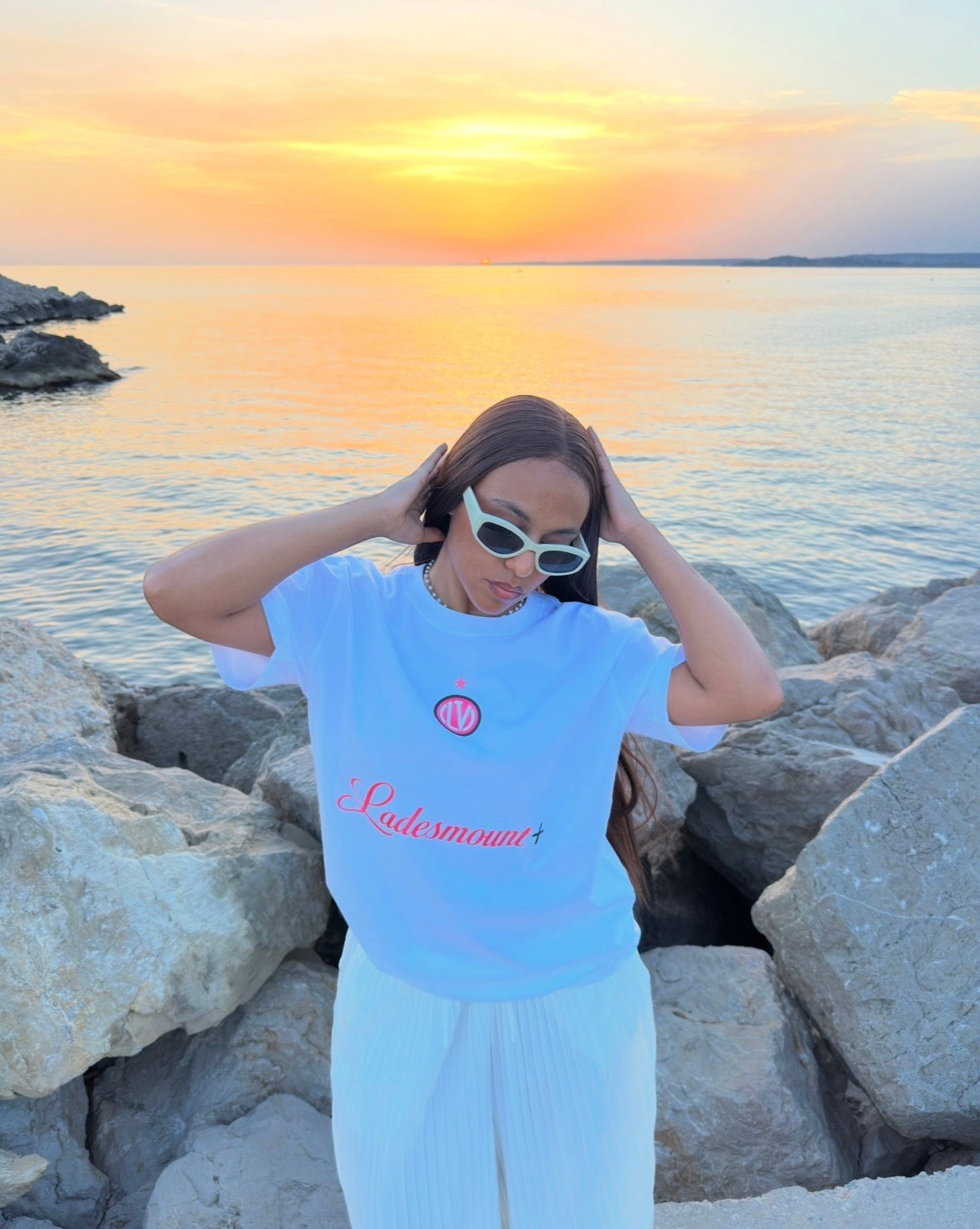 LADESMOUNT’ TEE