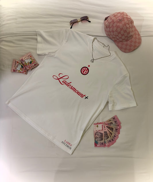 LADESMOUNT’ TEE